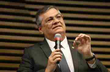  Eventuais crimes em emendas Pix antigas serão apurados, garante Dino 